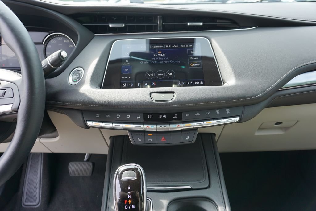 Used 2022 Radiant Silver Metallic Cadillac Luxury image 31