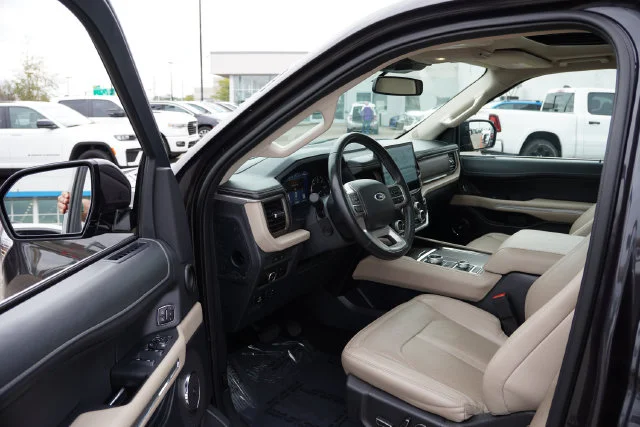 Used 2024 Gray Ford Limited image 15
