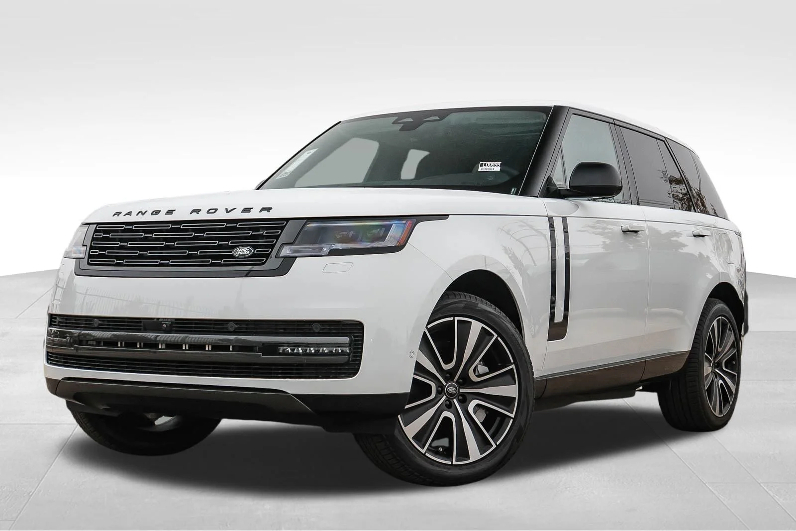 New 2025 Range Rover Plug-In Hybrid SE