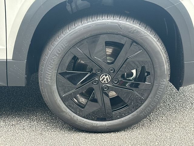 New 2026 White Volkswagen 1.5T SE image 13