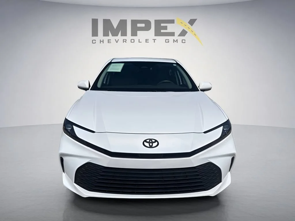 Used 2025 White Toyota LE image 8