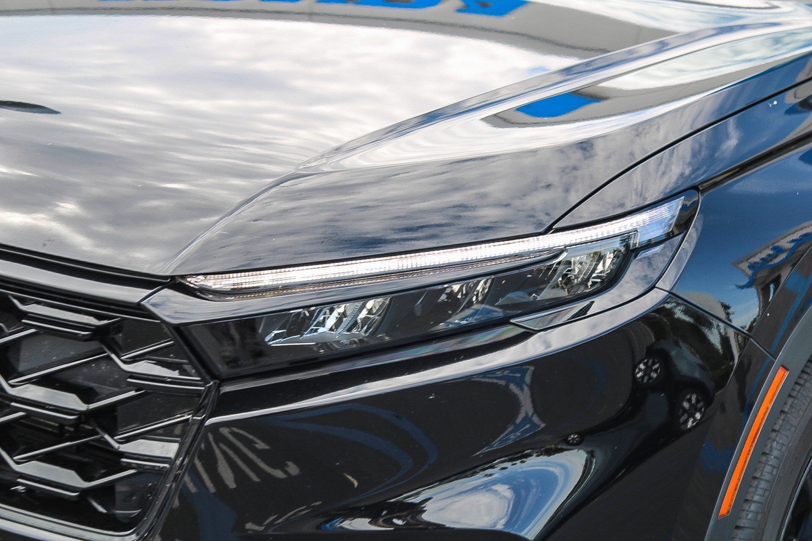 2025 Honda CR-V Sport - Photo 32