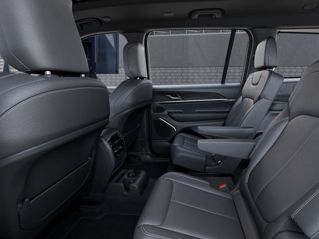 New 2026 Bright White Clear-Coat Exterior Paint Jeep Limited image 23