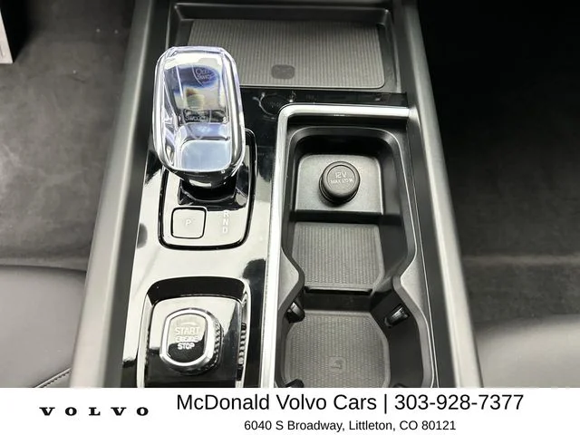 2026 Volvo XC60 Plus - Photo 20