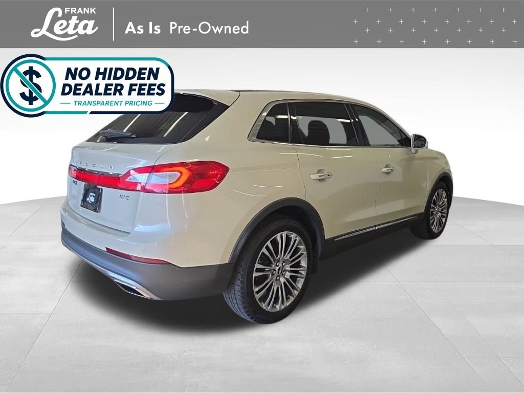 Used 2016 Platinum Dune Metallic Tri-Coat Lincoln  image 7