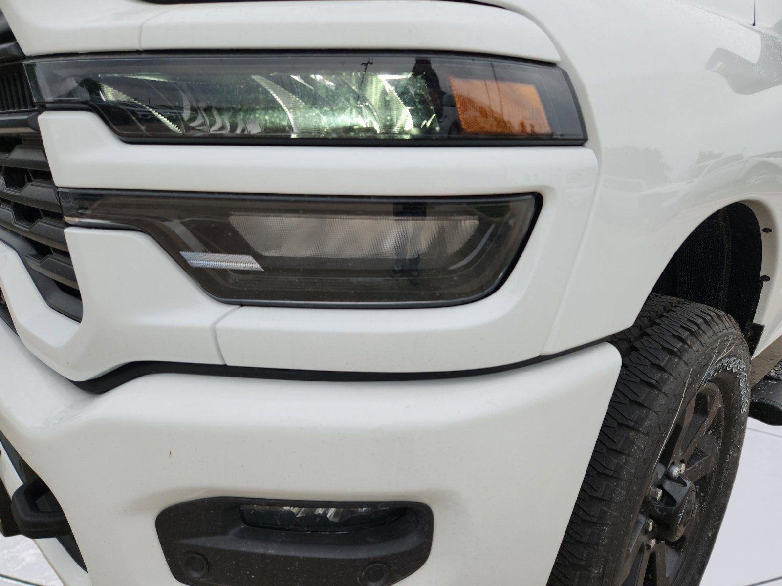 New 2026 Bright White Clear-Coat Exterior Paint RAM Black Express image 9