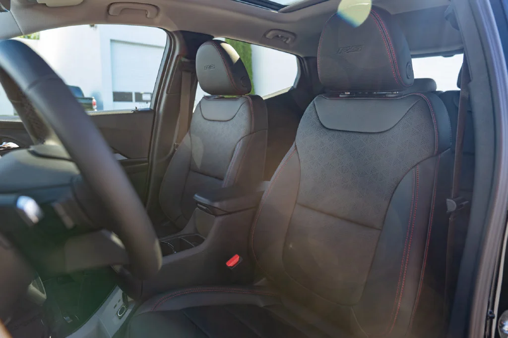 2027 Chevrolet Bolt RS - Photo 22
