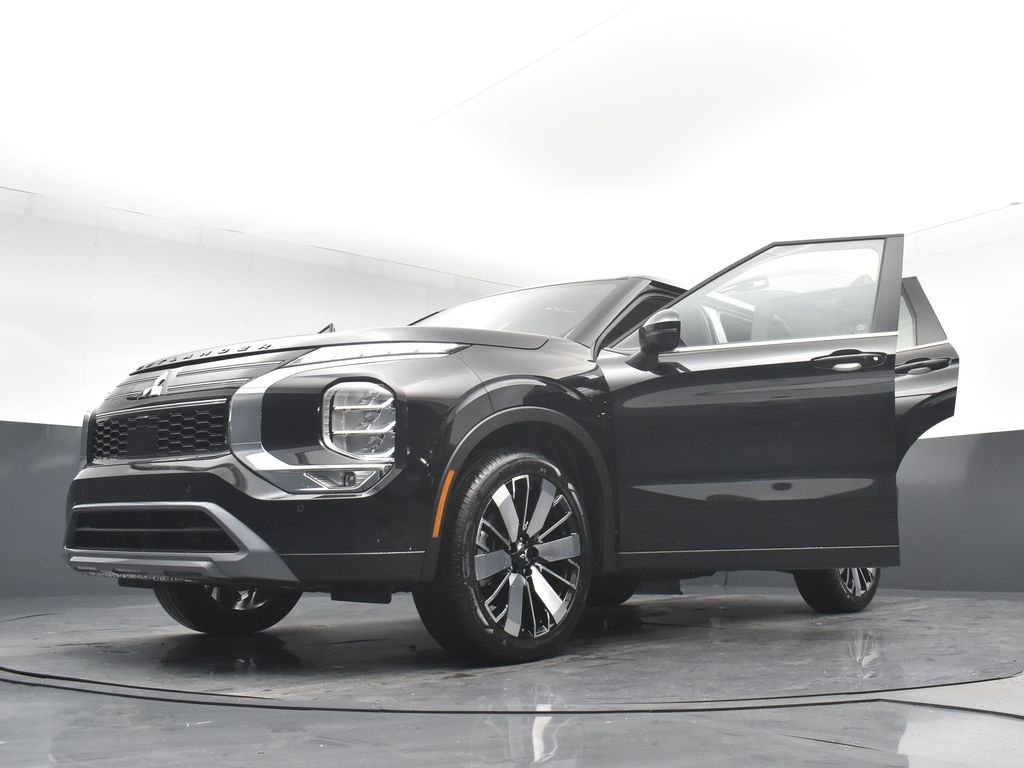 New 2026 Black Mitsubishi  image 31