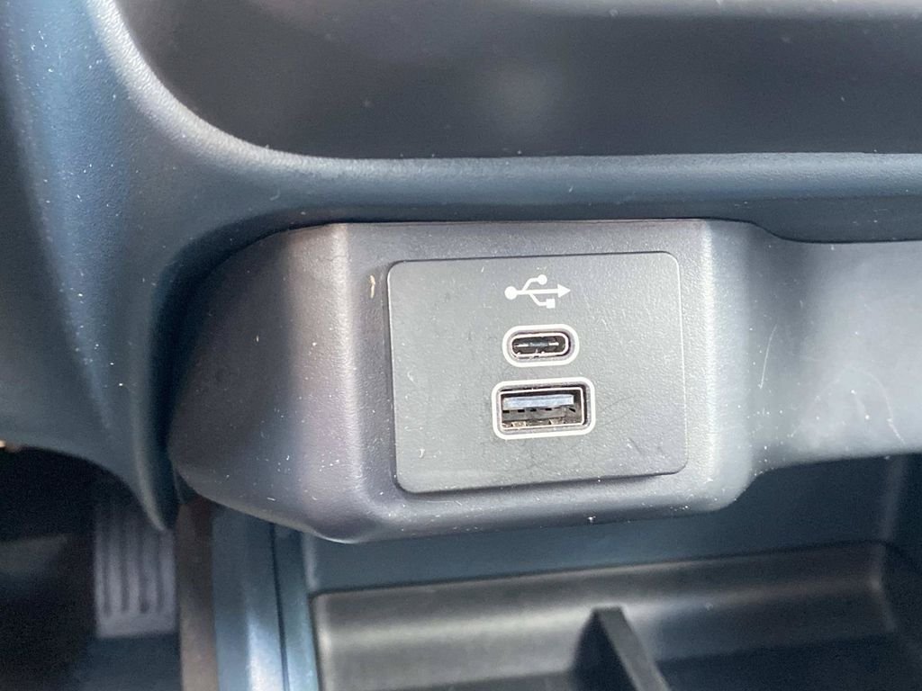 Used 2025 Space White Metallic Ford XL image 27