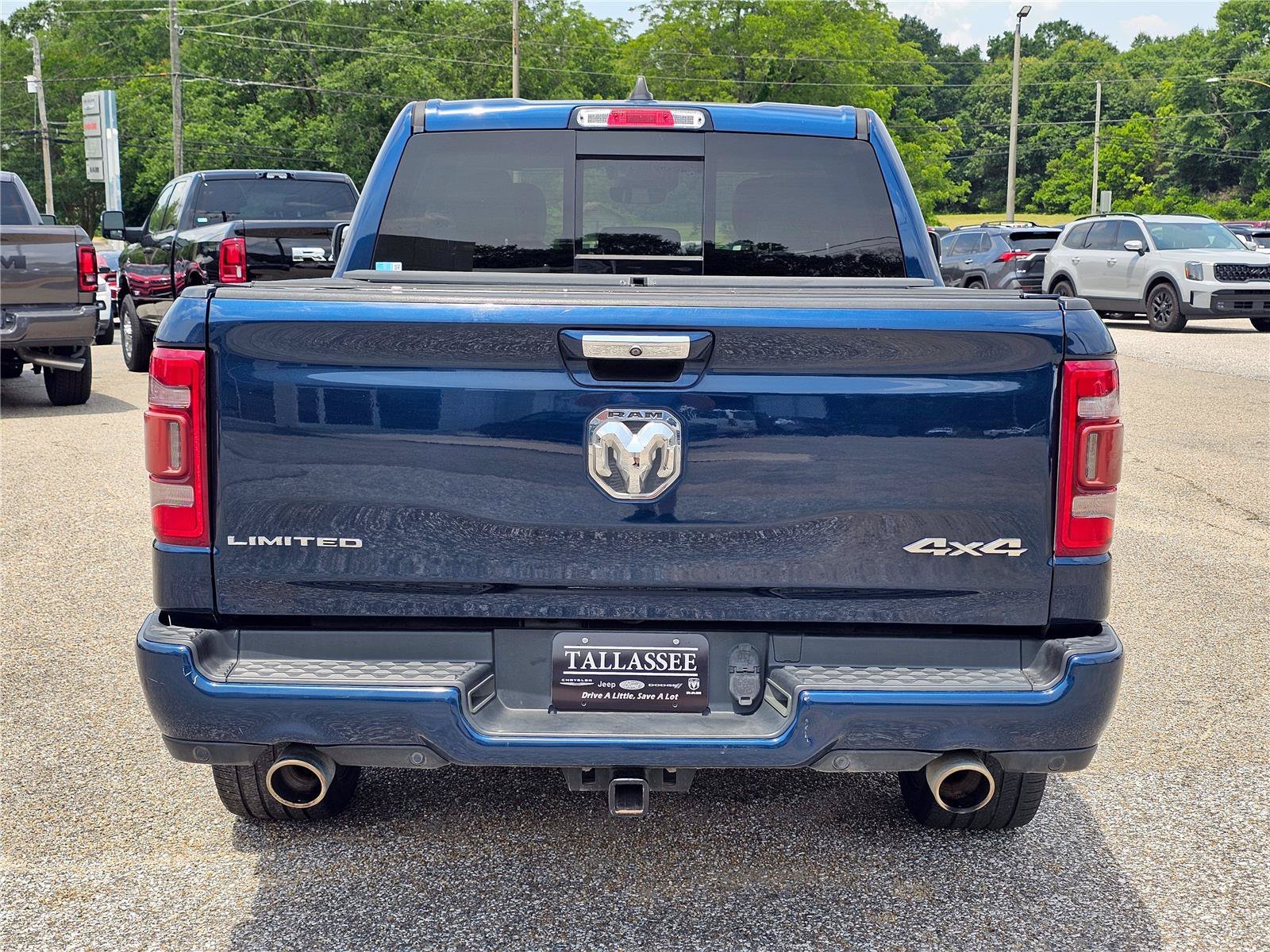 Used 2020 Patriot Blue Pearlcoat Ram Limited image 12