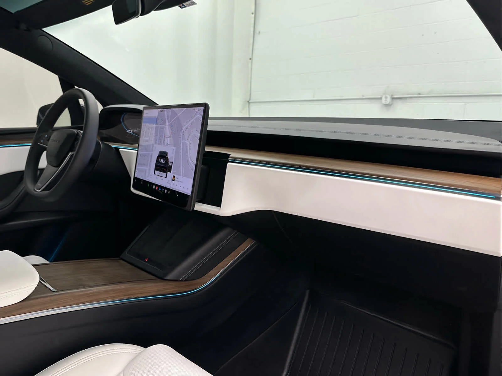 Used 2026 Stealth Grey Tesla  image 18