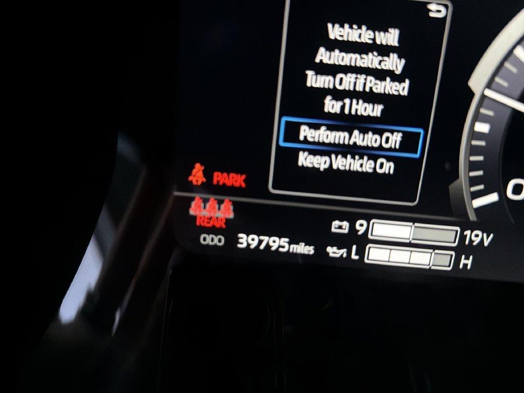 2024 Toyota Tundra Limited - Photo 13
