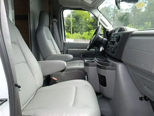 New 2026 Oxford White Ford E-450 DRW image 29