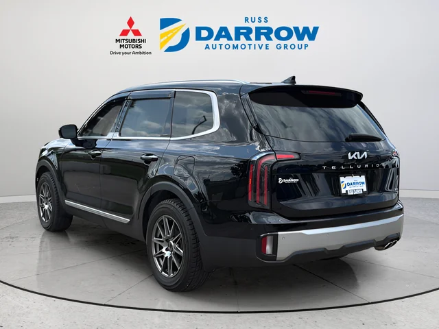 Used 2023 Gray Kia SX image 3