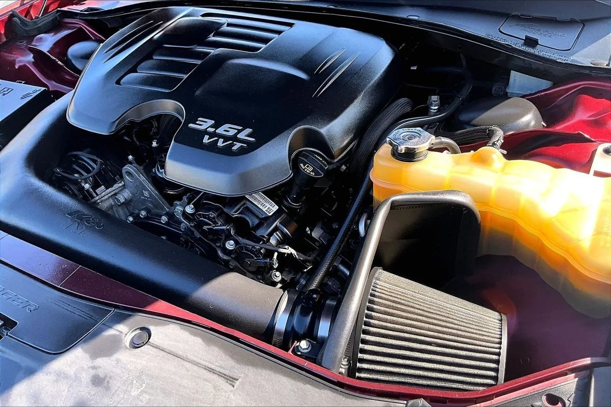 Used 2019  Dodge GT RWD image 28