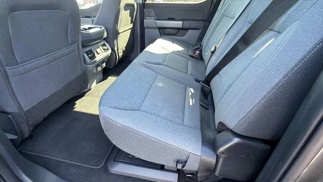 Used 2025 Gray Ford XLT image 17