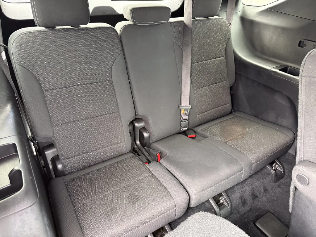 Used 2024 Summit White Chevrolet LT image 19