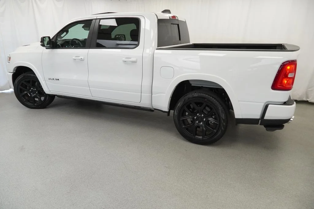 2026 RAM 1500 Laramie - Photo 14
