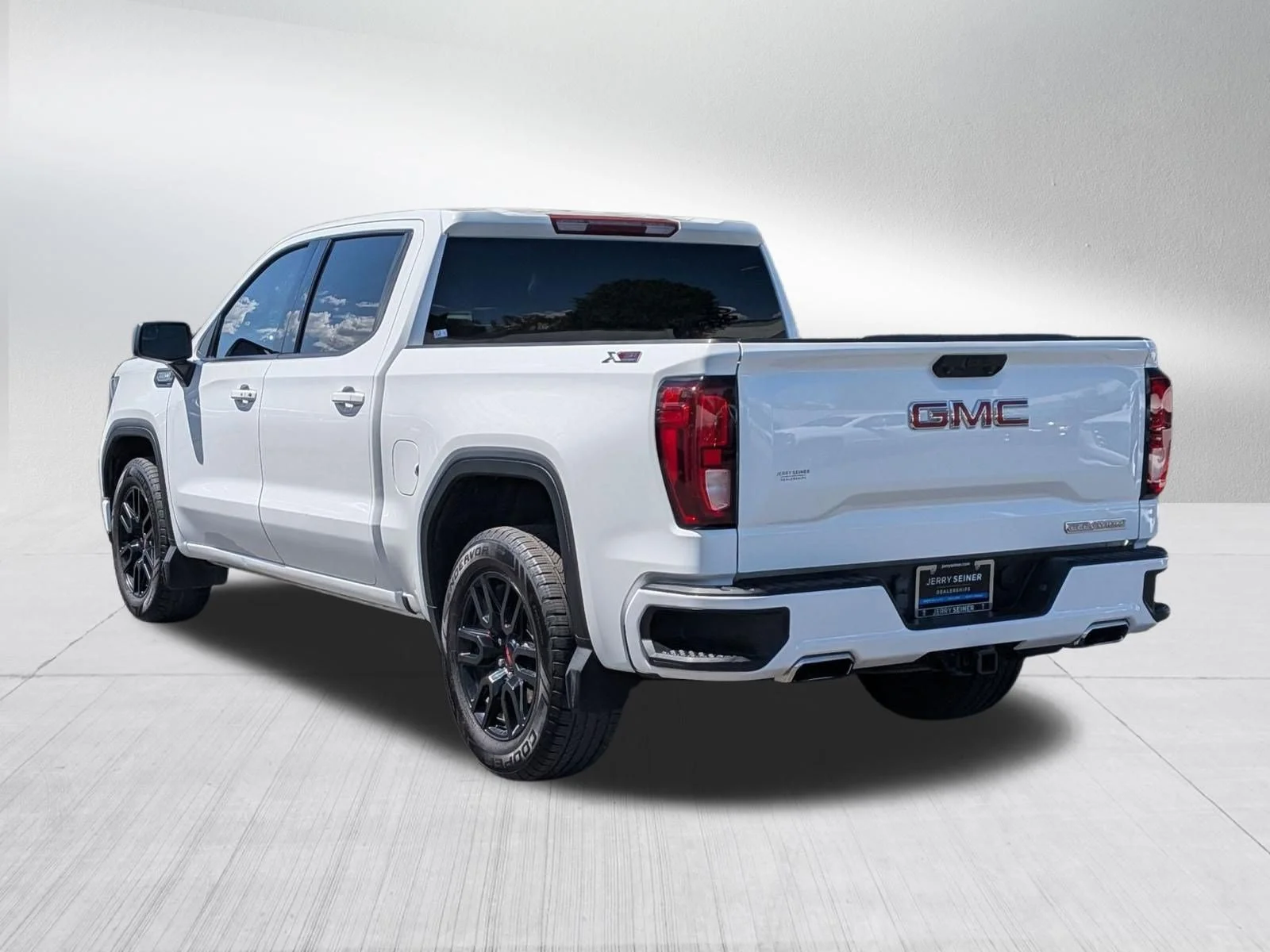 Used 2023 Summit White GMC Elevation image 4