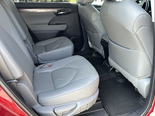 Used 2023 Red Toyota Platinum image 13