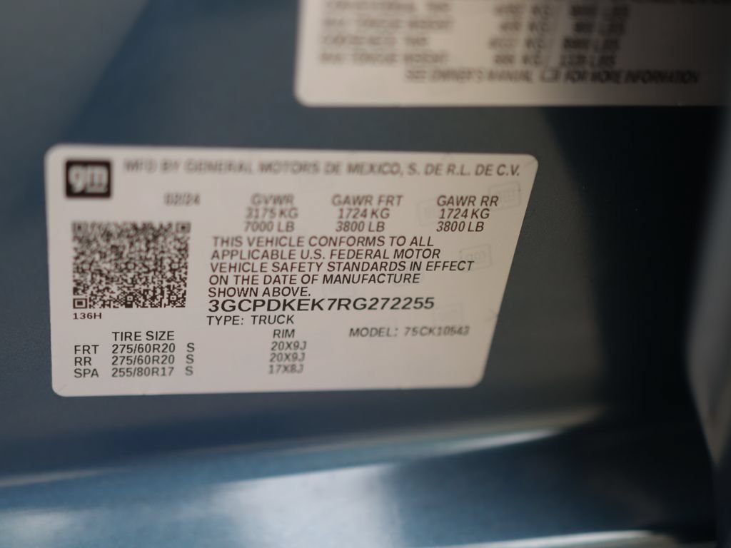 Used 2024 Lakeshore Blue Metallic Chevrolet LT (2FL) image 38
