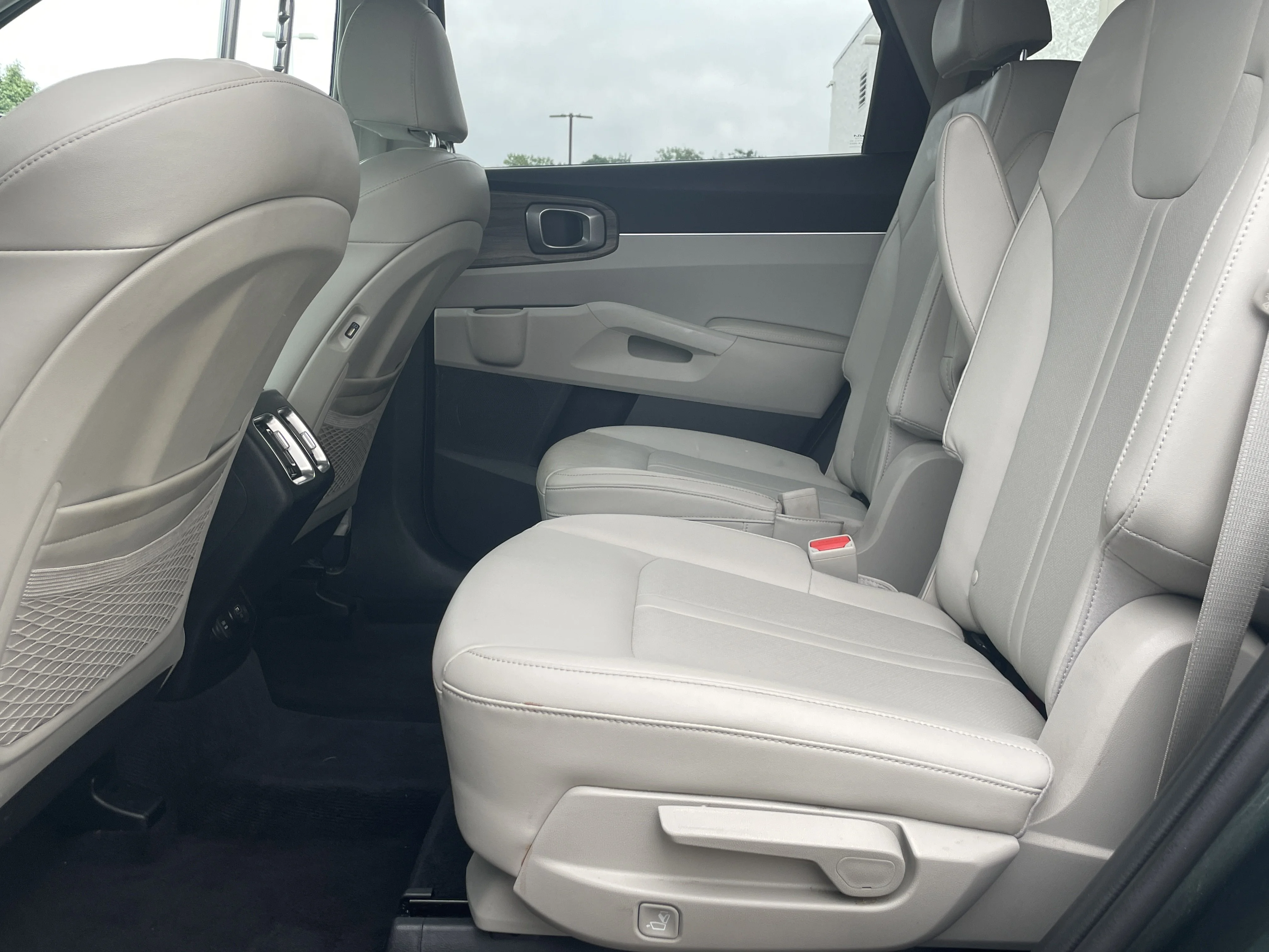 Used 2023 Aruba Green Kia X-Line EX image 10