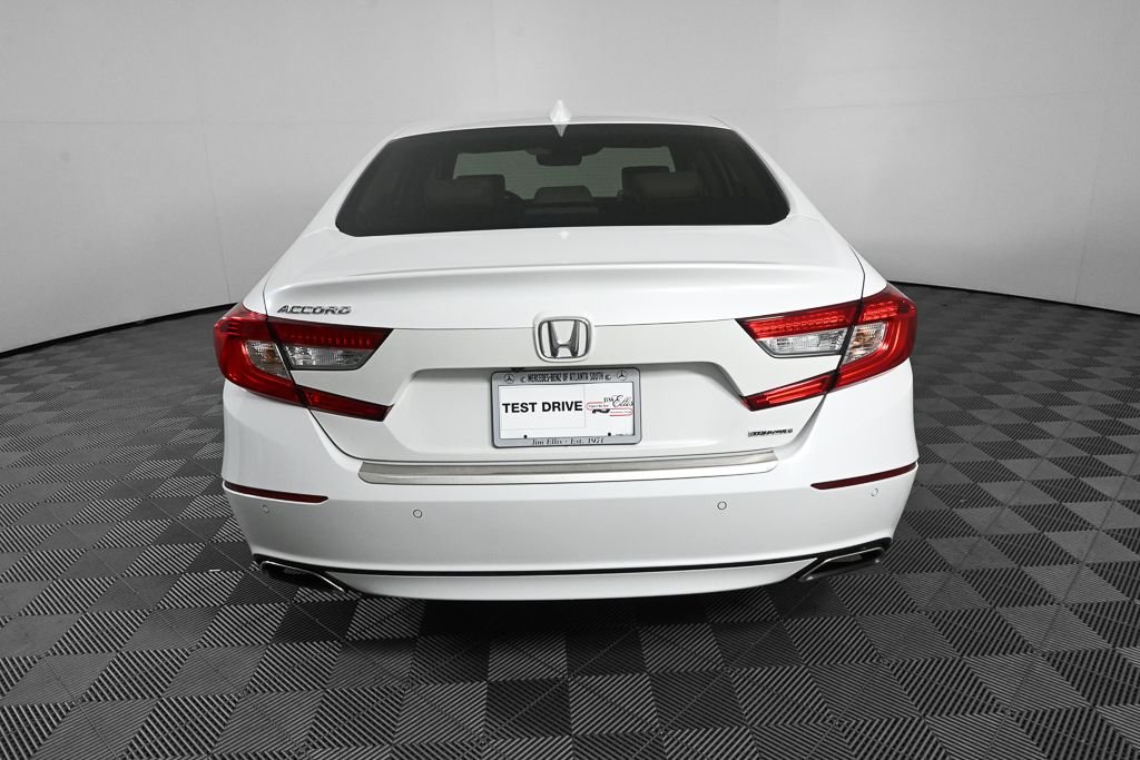 Used 2018  Honda Touring image 27