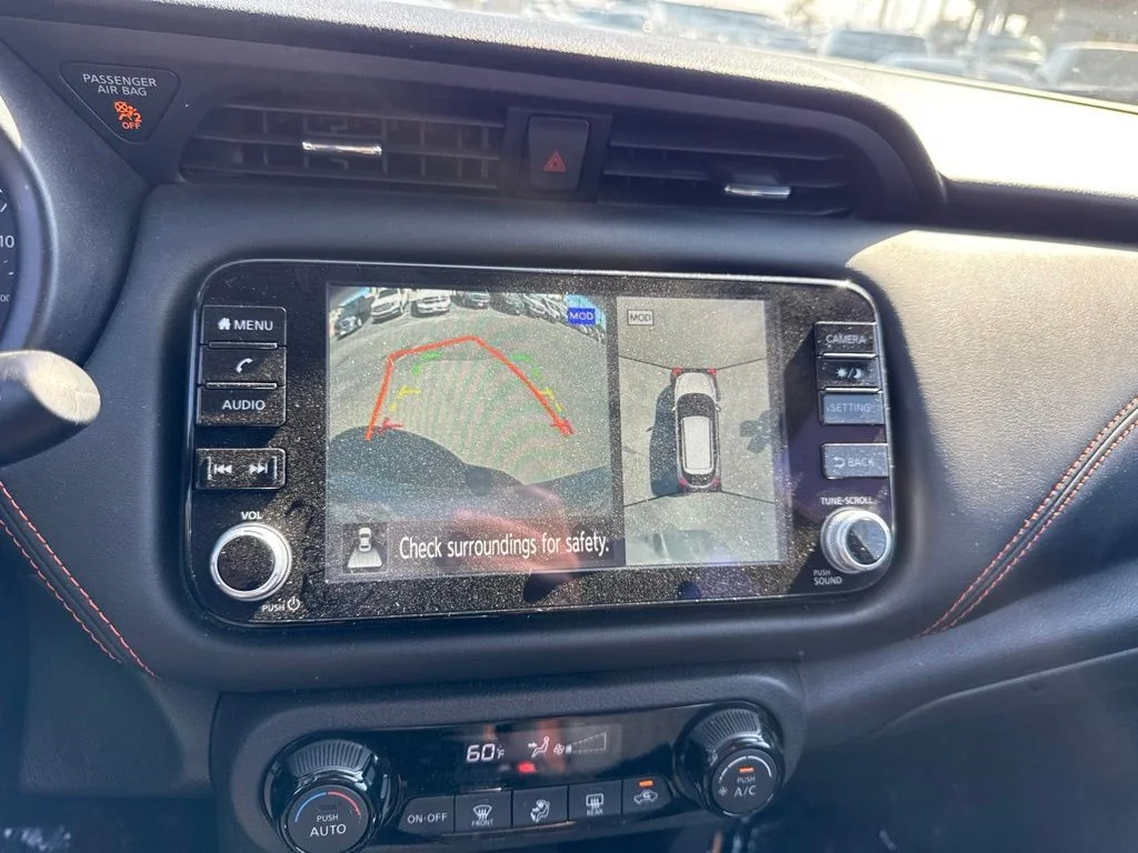 Used 2024 Gray Nissan SR image 7