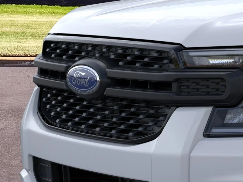 New 2026 Oxford White Ford XL image 17