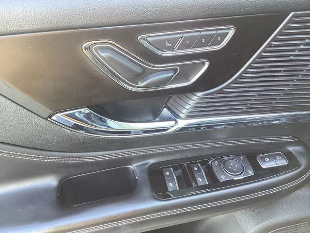 Used 2022 Blue Lincoln Standard image 24