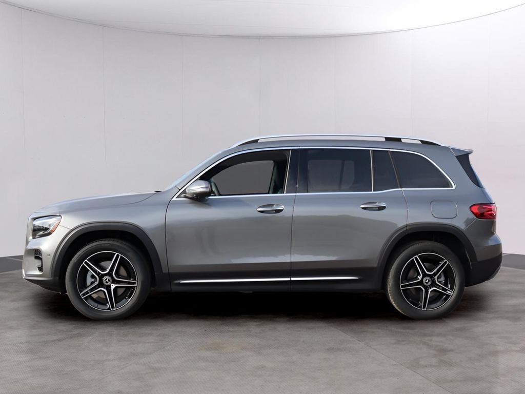 Used 2026 Mountain Gray Metallic Mercedes-Benz GLB 250 image 4