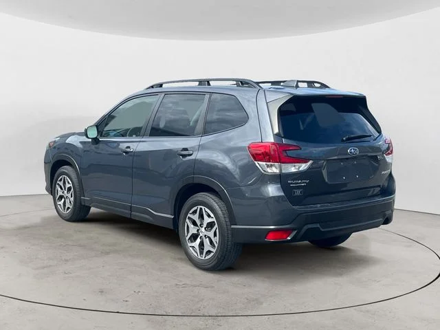Used 2022 Gray Metallic Subaru Premium image 3