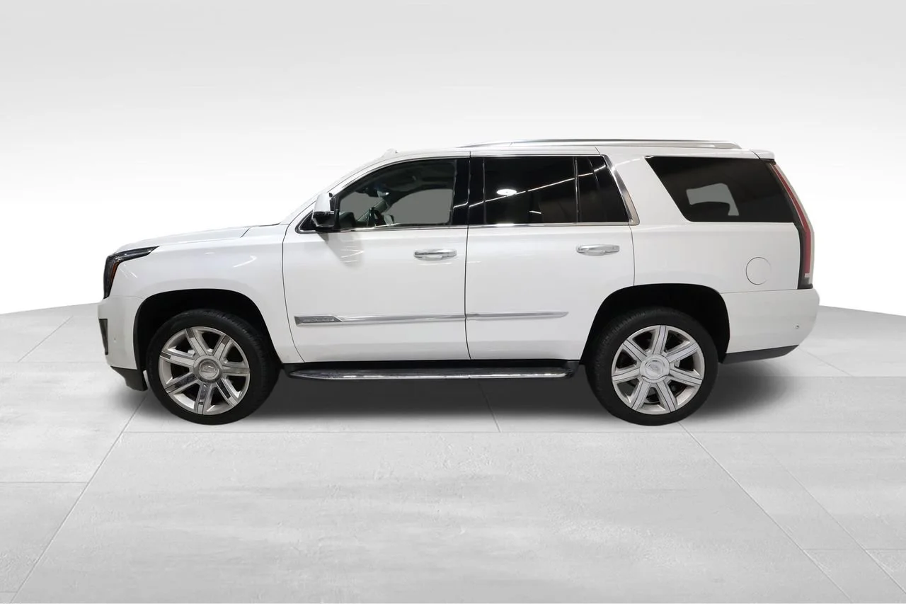 2019 Cadillac Escalade AWD Luxury's photo