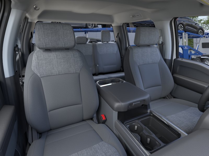 New 2026 Oxford White Ford F-250® XLT image 10