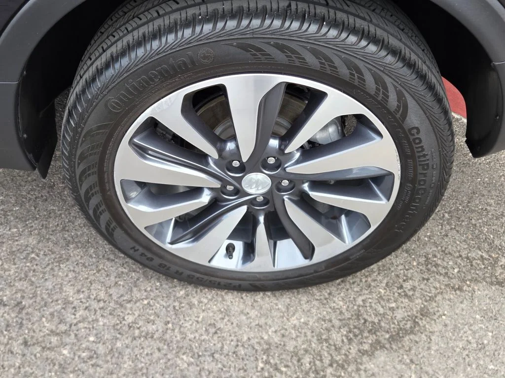 Used 2022 Blue Buick Preferred image 5