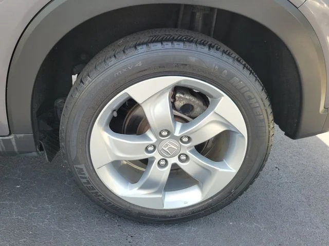 Used 2019 Gray Honda LX image 8