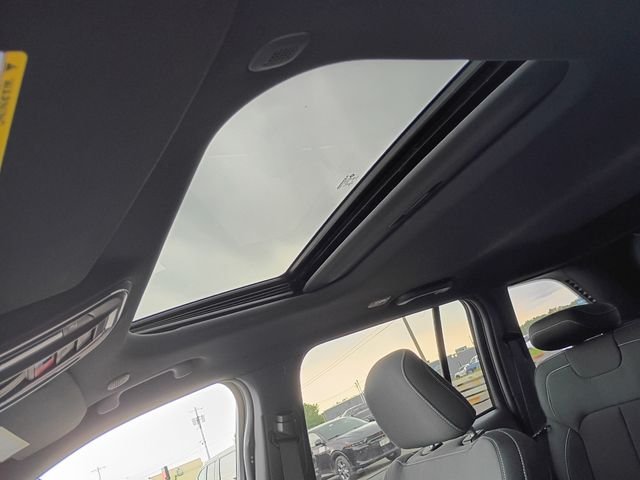 New 2026 Bright White Clearcoat Jeep Laredo X image 17