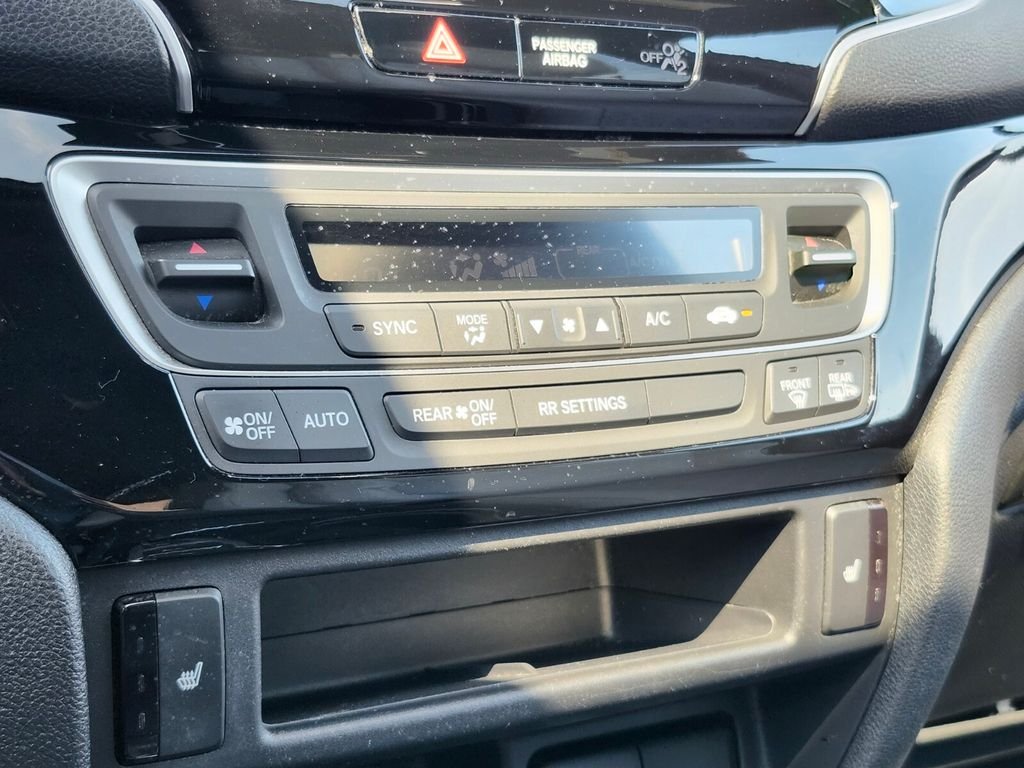 Used 2019  Honda Touring image 24