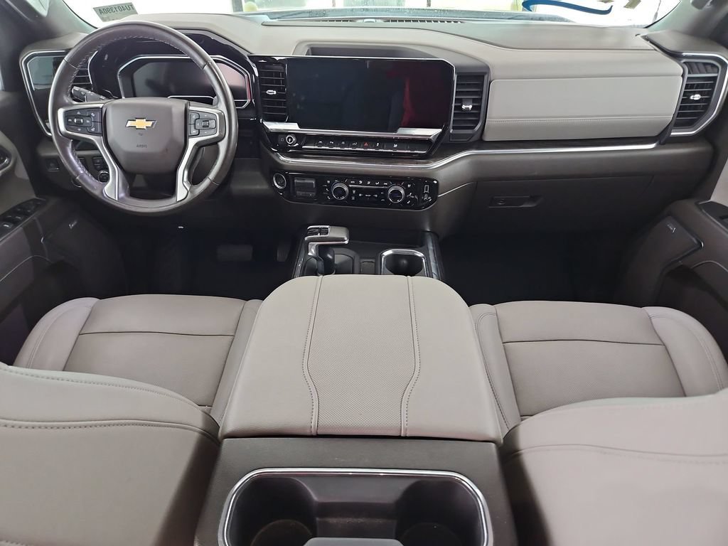 Used 2023 Iridescent Pearl Tricoat Chevrolet LTZ image 26