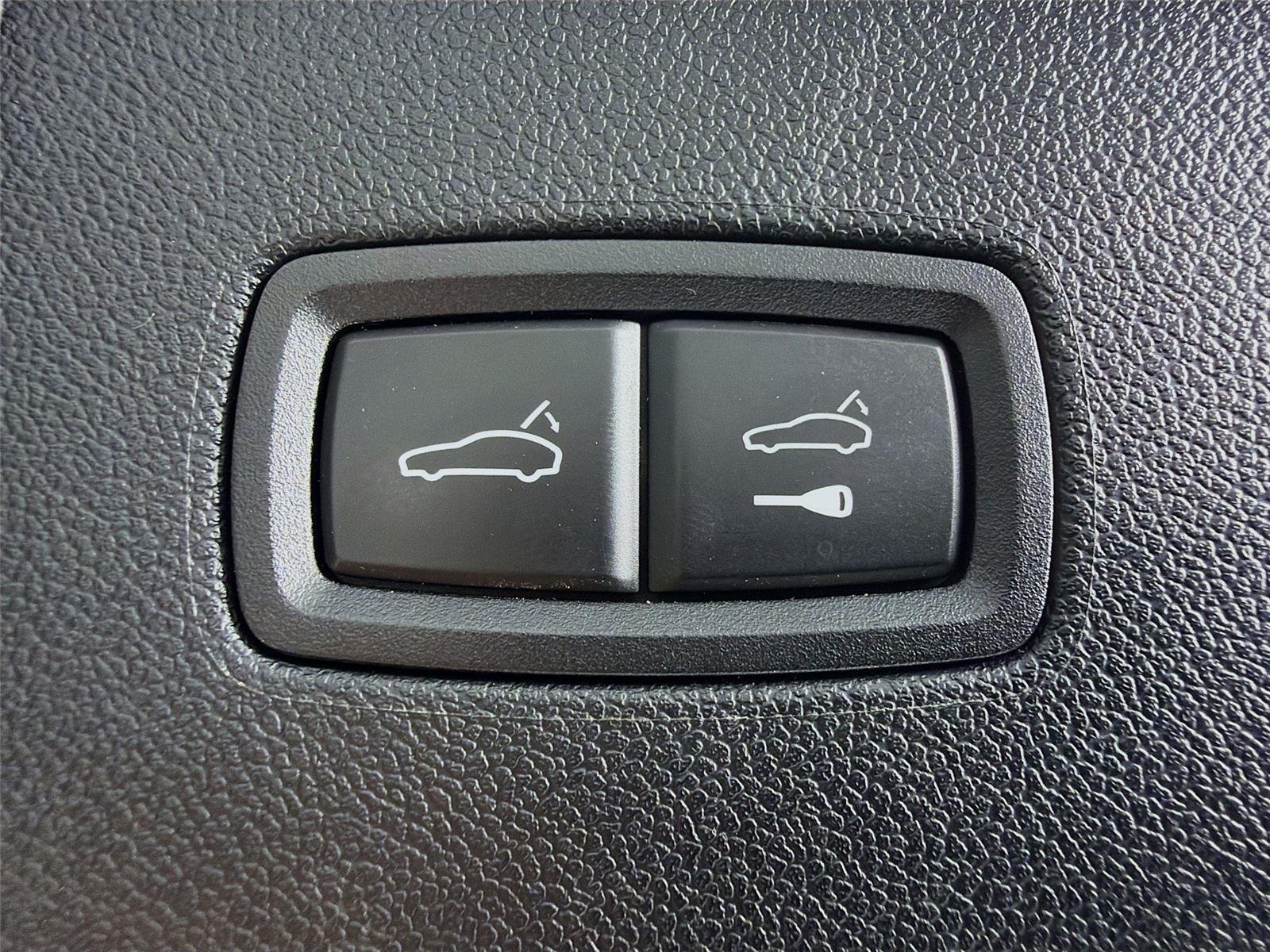 Used 2022 White Porsche Turbo image 24