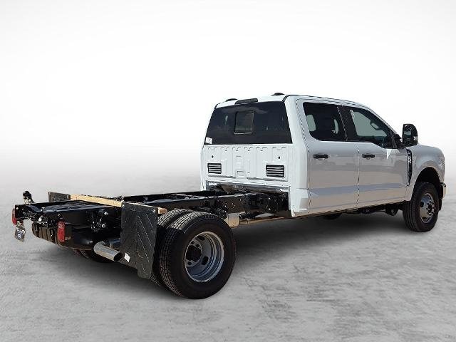 New 2026 Oxford White Ford F-350® XL image 11
