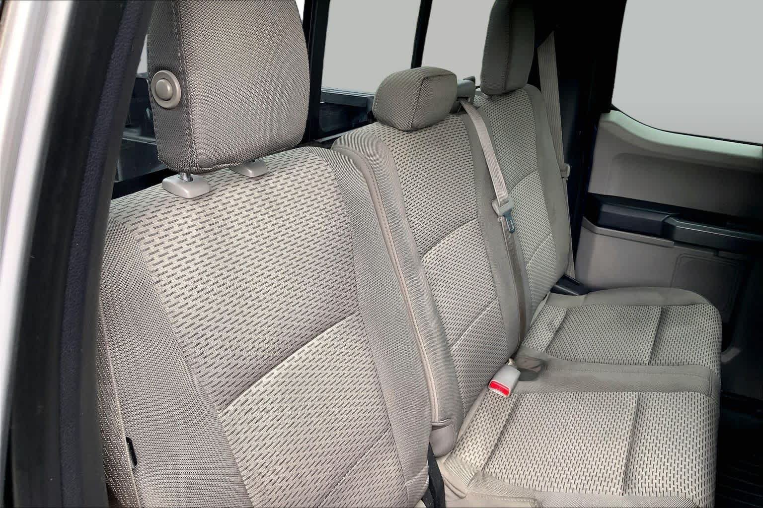 Used 2015 Blue Jeans Metallic Ford XLT image 20