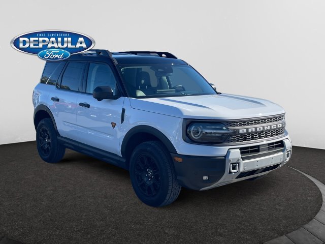 Used 2025 White Ford Badlands image 9