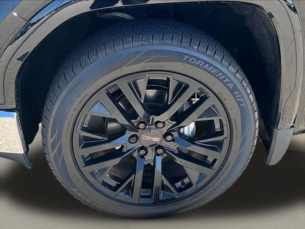 Used 2019 Black GMC SLT image 35