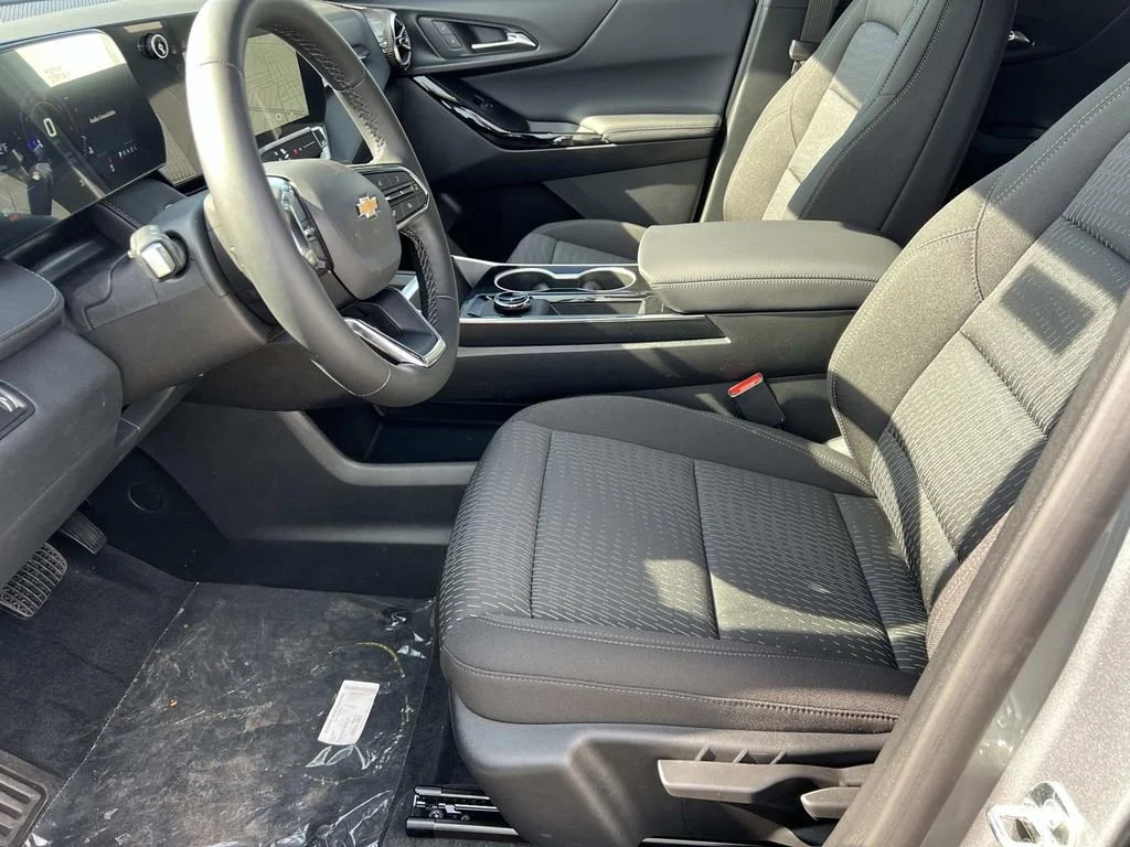 2026 Chevrolet Equinox LT - Photo 12