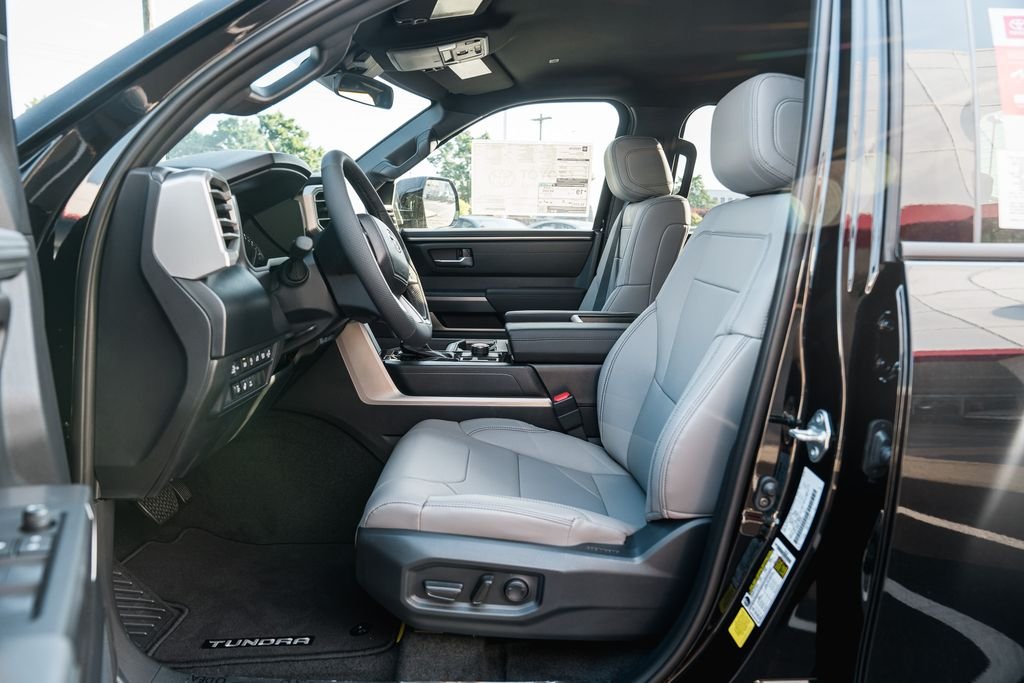 New 2026 Midnight Black Metallic Toyota SR5 image 24