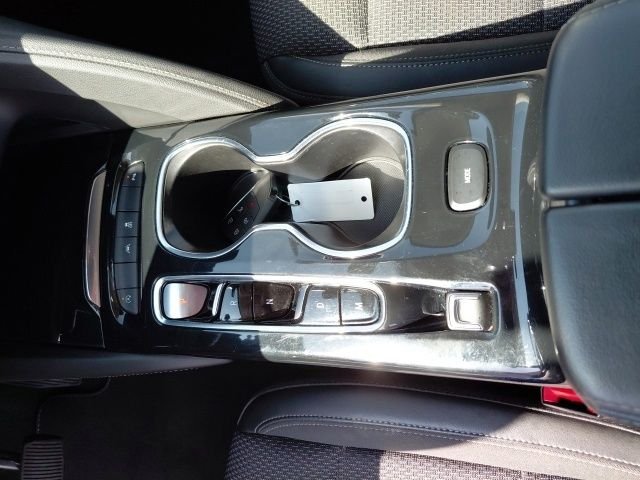 Used 2022 Cinnabar Metallic Buick Preferred image 21