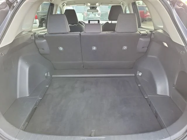 2024 Toyota RAV4 LE - Photo 7