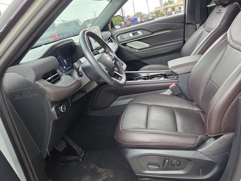 Certified Used 2025 White Ford Platinum image 6