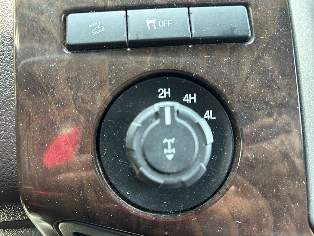Used 2016 White Ford Platinum image 30